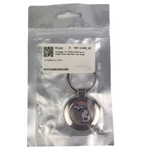 Michigan MI State Outline Keychain Round Silver Key Ring Souvenir State Pride
